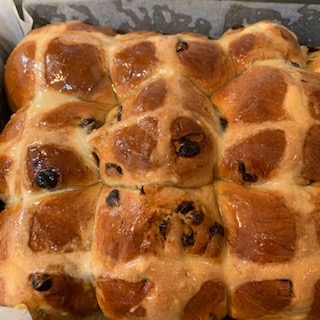 IMG_0244 hot x buns